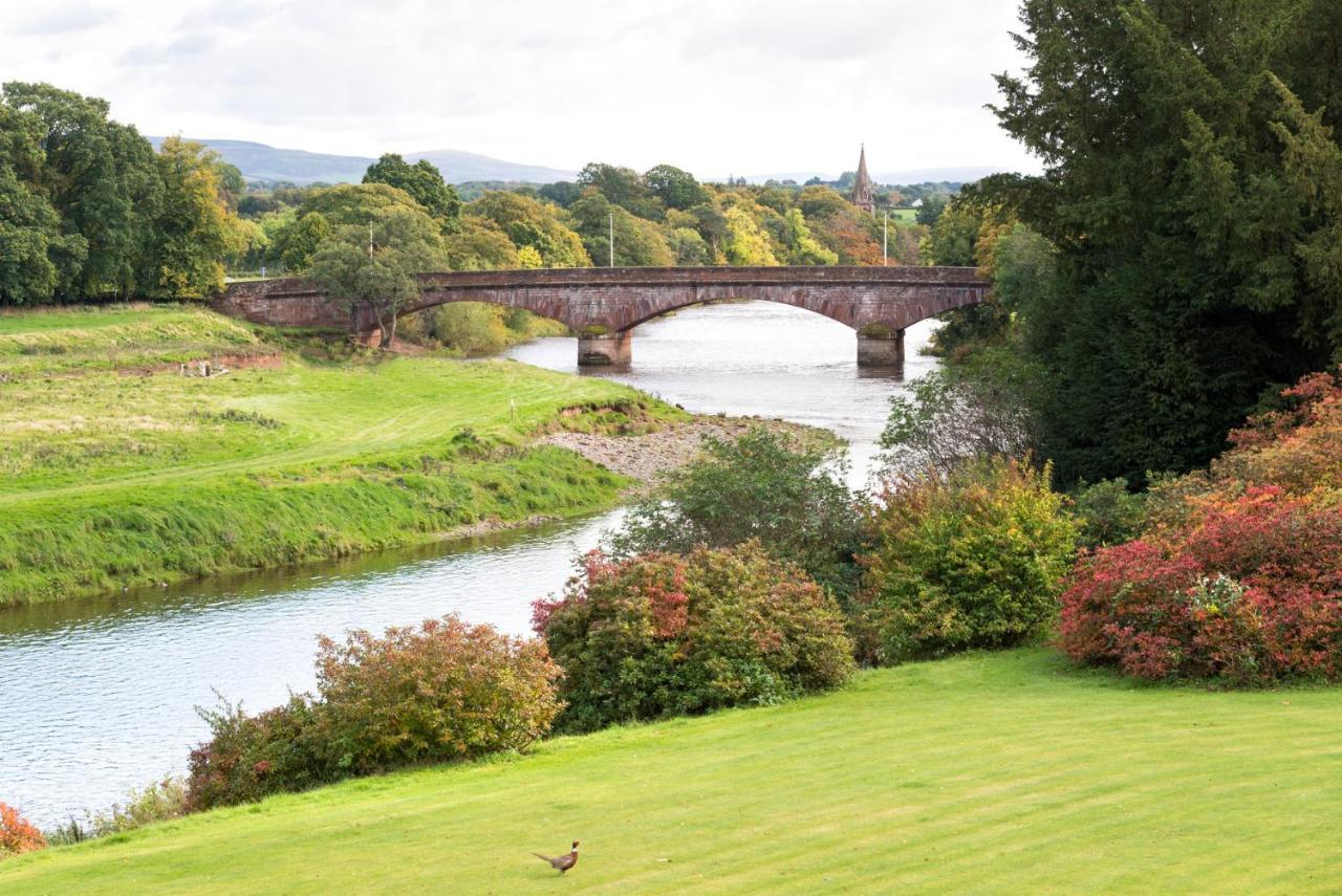 Warwick Hall Carlisle  Luaran gambar